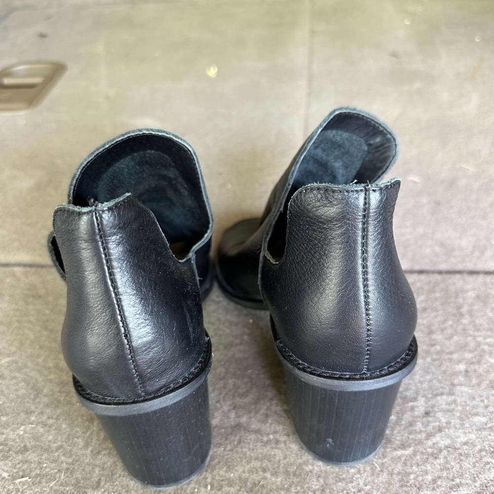 Chinese Laundry Booties